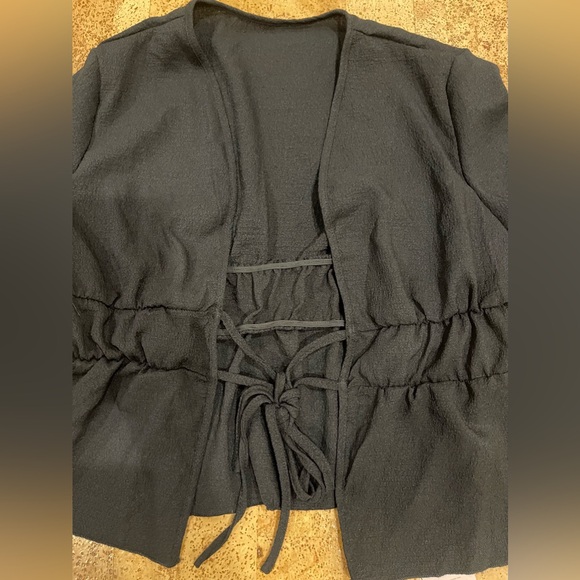 Emery Rose  Black Ruched Frill Short Sleeve Crop Top Size XL ( fits like L) - Picture 4 of 15